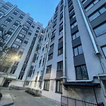 Beautiful Apartment In Kisinyov Kültér fotó