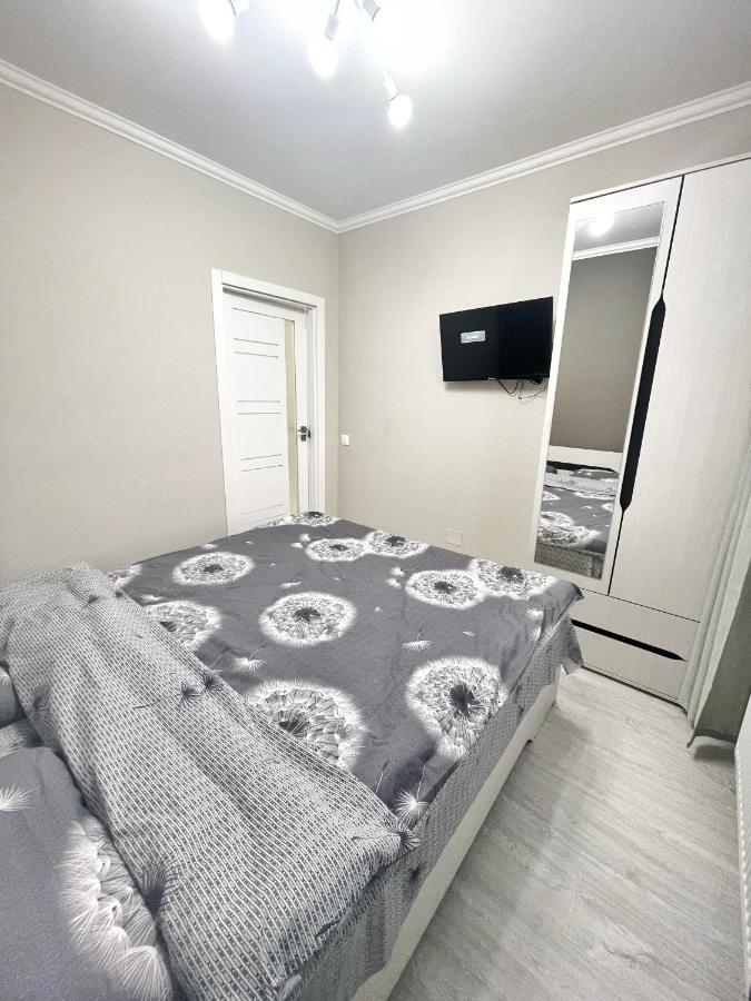 Beautiful Apartment In Kisinyov Kültér fotó