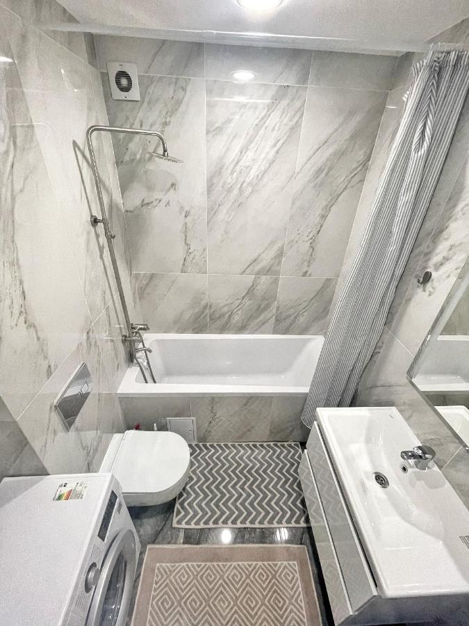 Beautiful Apartment In Kisinyov Kültér fotó